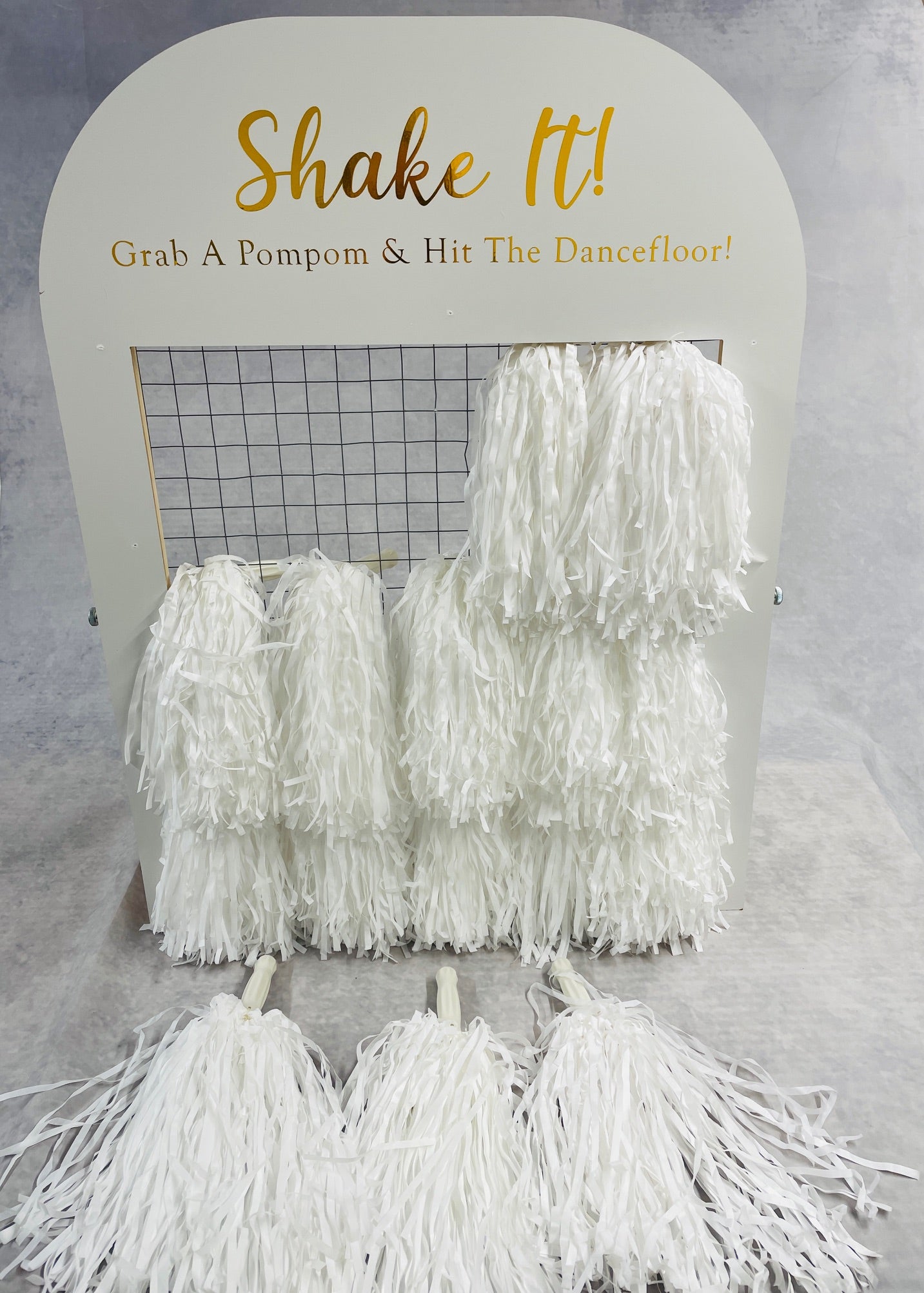 Wedding Pompom stand | Dancefloor Props | Wedding Reception décor | Shake It on The Dancefloor | Wedding  Favours | Get Your Guests Dancing