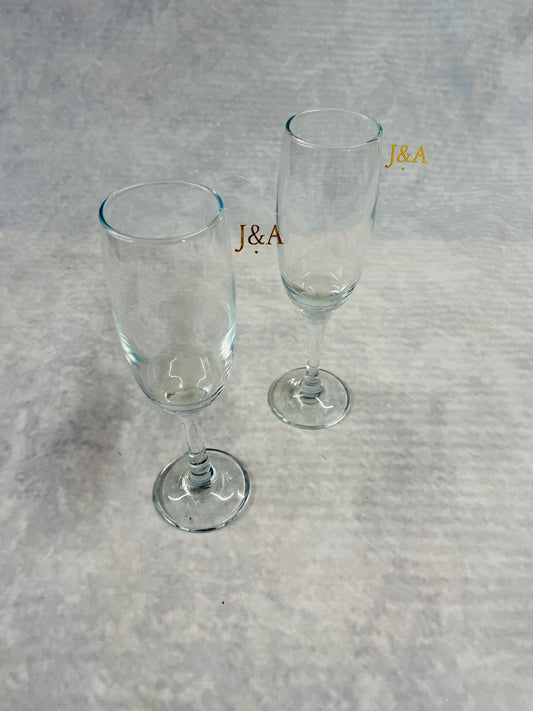 Personalised Wedding Wine Glass Charm with Couple's Initials – Custom Bridal Toast Accessory, Wedding Table Décor, Engagement Gift