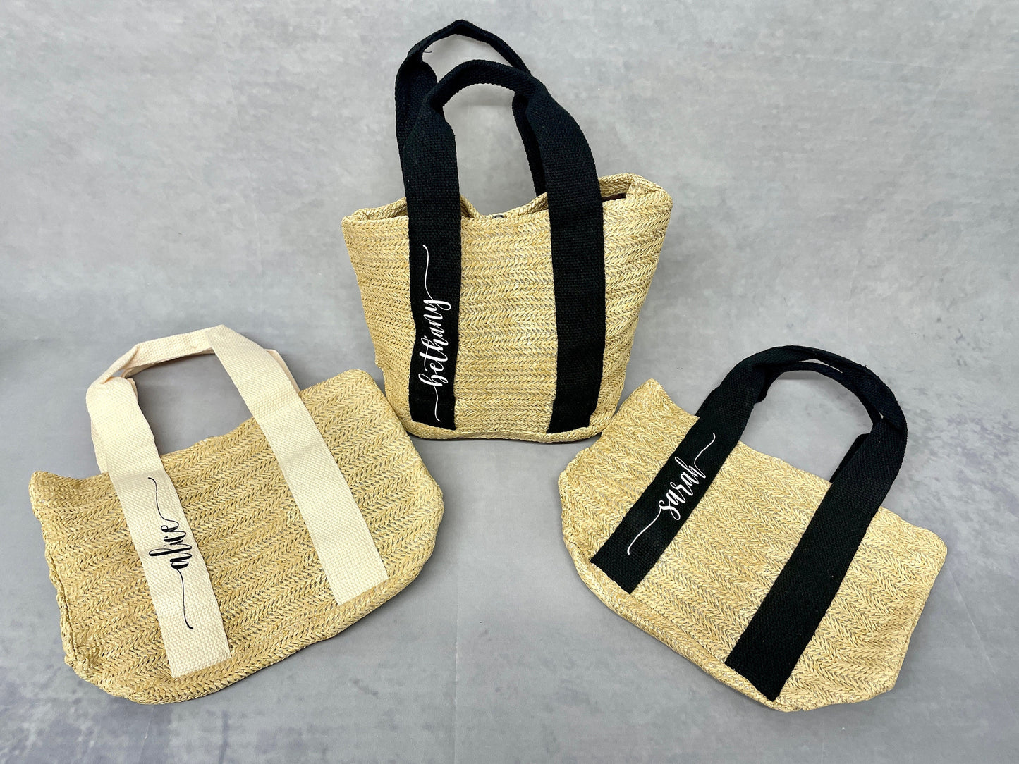 Personalised Straw bags, ideal for desitnation hen partys. Matching hen party accessories. Bacholerette party bag